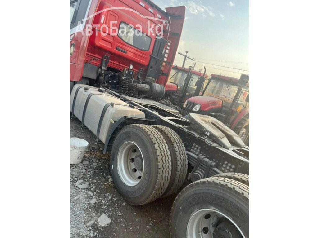 Тягач Shaanxi Sany