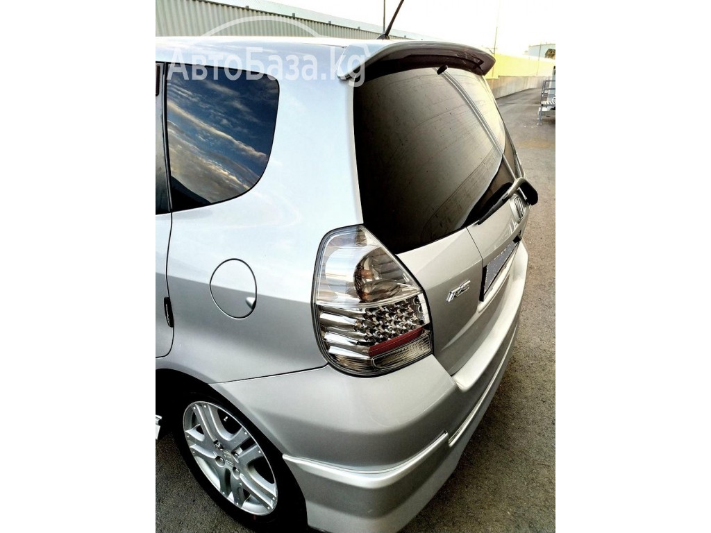 Honda Fit 2005 года за ~482 500 сом