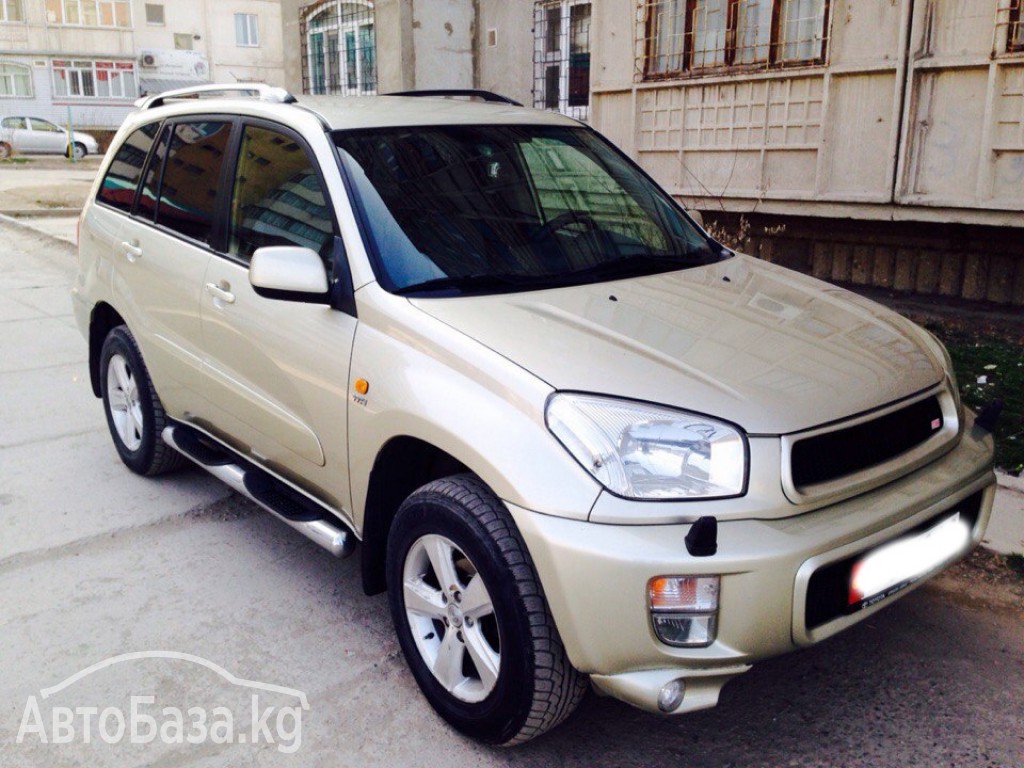 Toyota RAV4 2003 года за ~853 500 сом