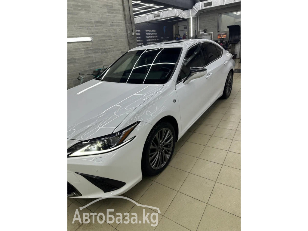Lexus ES 2017 года за ~3 298 300 сом