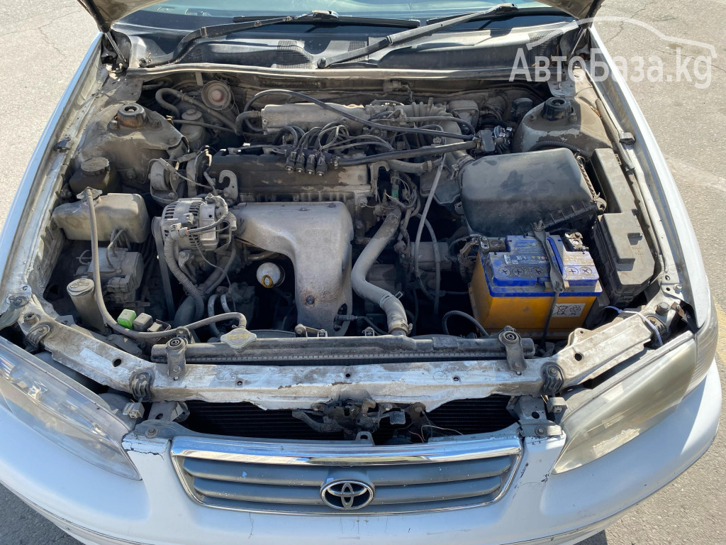 Toyota Camry 2000 года за ~324 600 сом