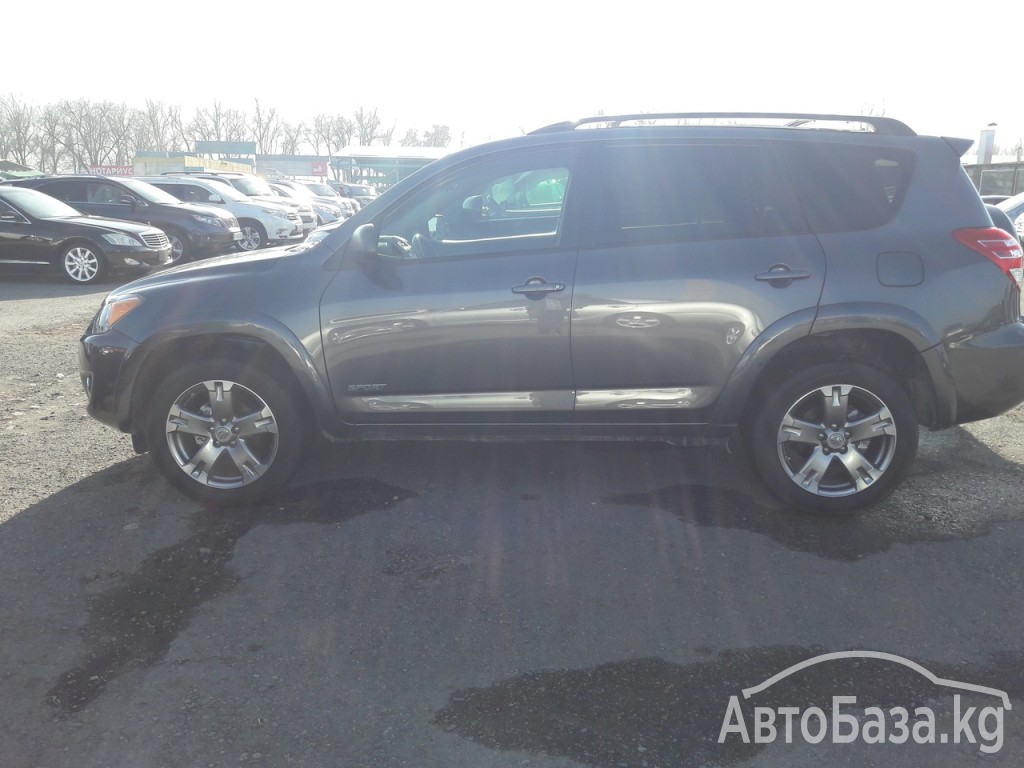 Toyota RAV4 2010 года за ~1 194 700 сом