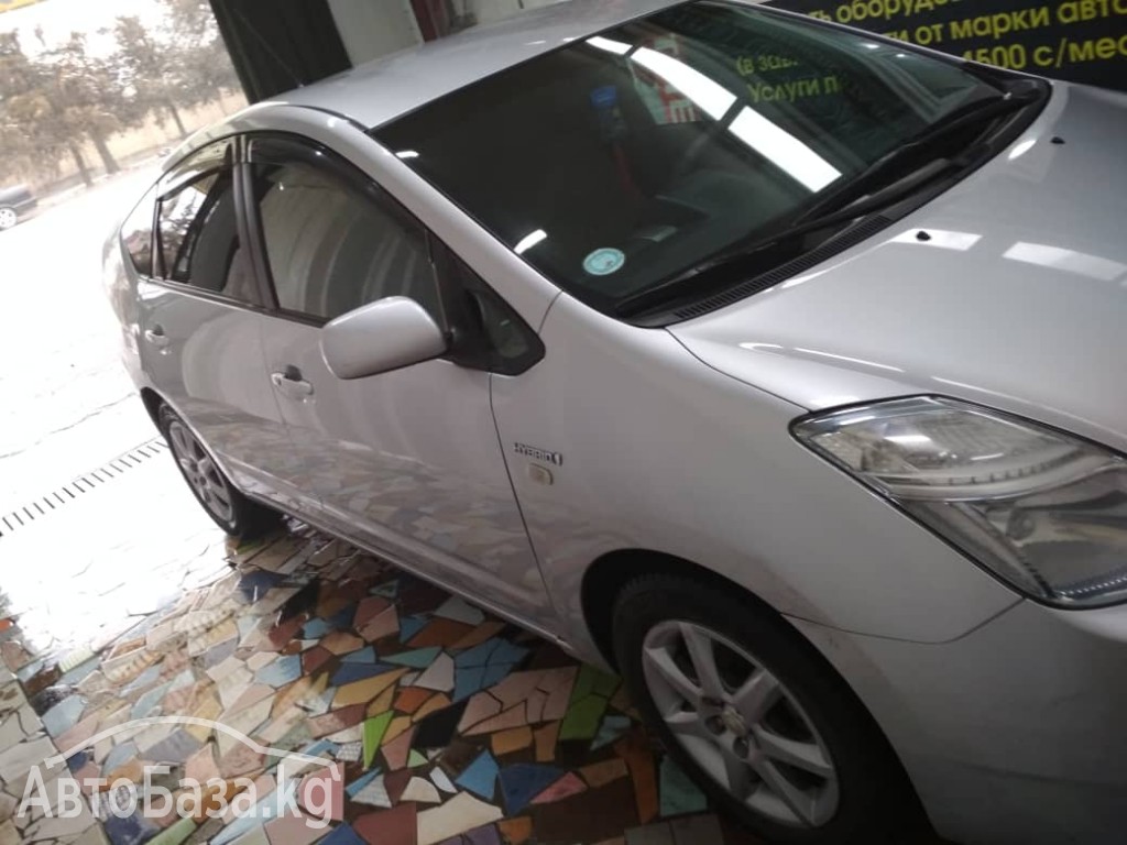 Toyota Prius 2006 года за ~646 600 сом