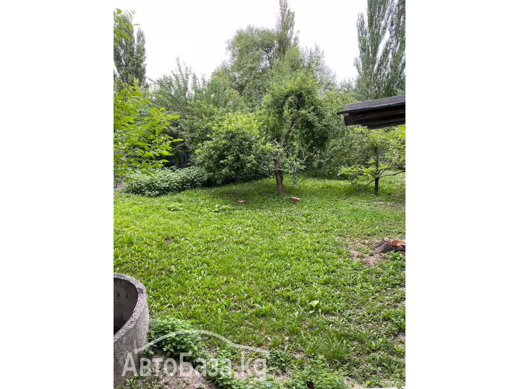 Продаю 2х этажный, кирпичный дом, по адресу с. Аламедин, ул. Молодежная