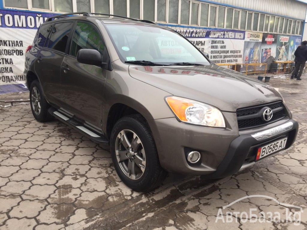 Toyota RAV4 2012 года за ~1 043 500 сом