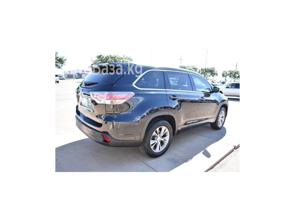 Toyota Highlander 2015 года за ~2 456 900 сом