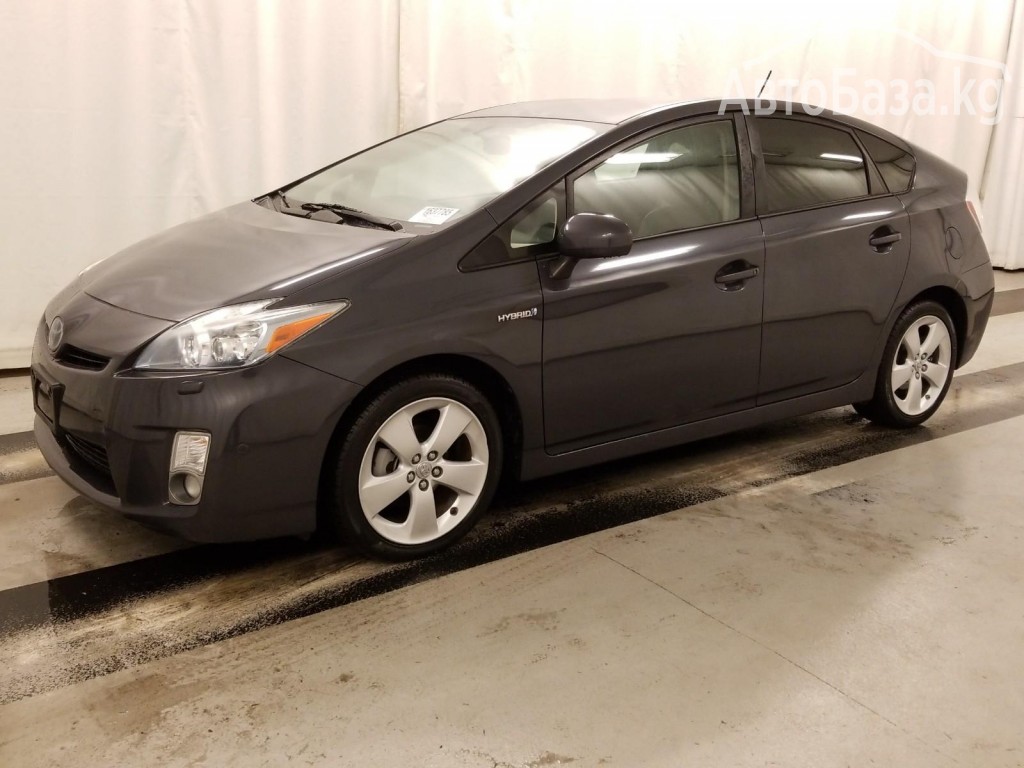 Toyota Prius 2010 года за ~905 200 сом