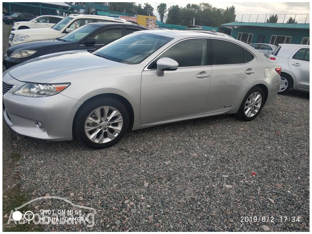 Lexus ES 2013 года за ~1 724 200 сом