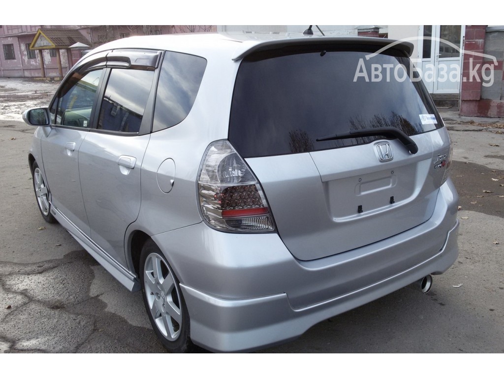 Honda Fit 2005 года за ~482 500 сом