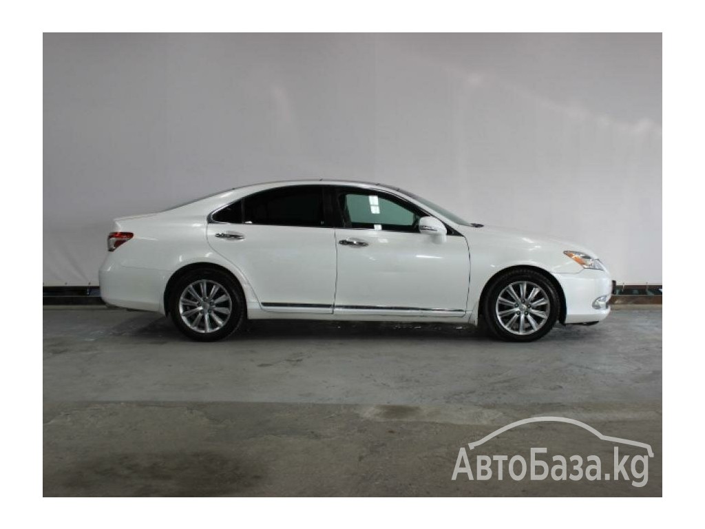 Lexus ES 2011 года за ~1 215 600 сом