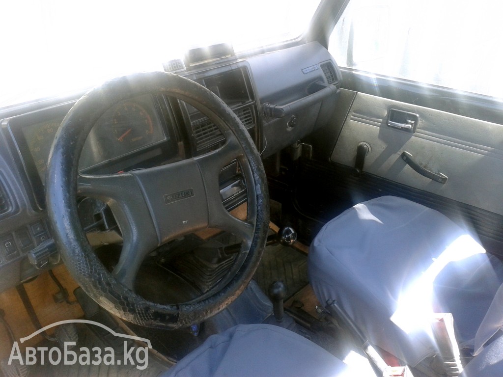 Suzuki Jimny 1988 года за ~309 800 сом