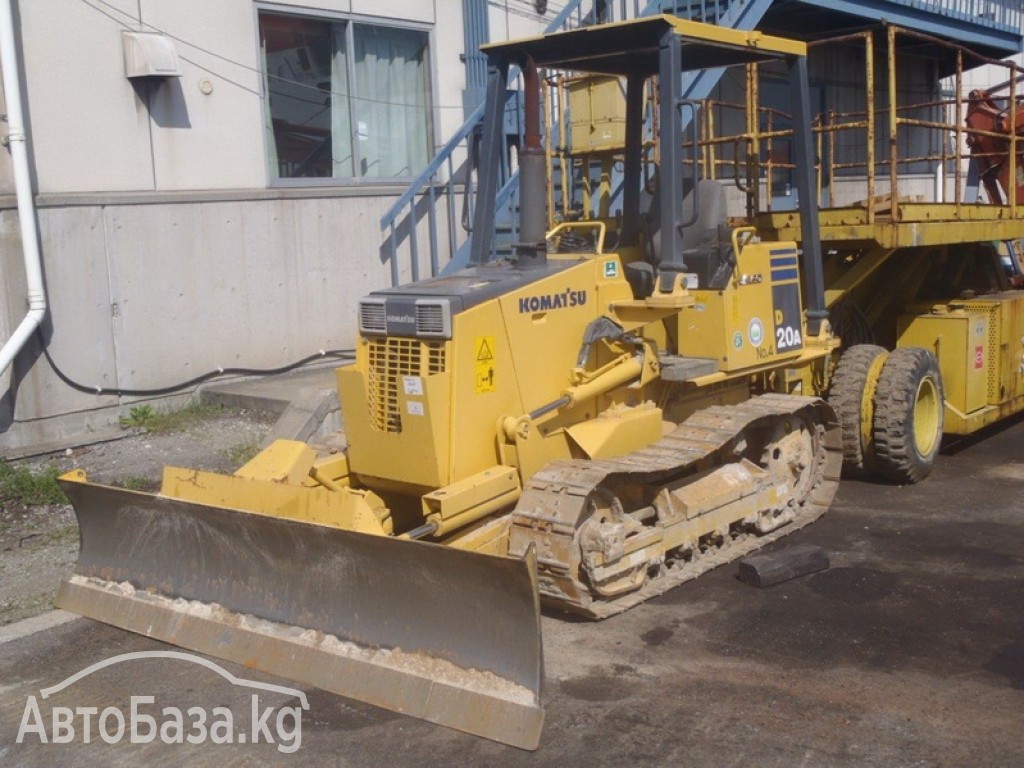 Бульдозер Komatsu D20A-8