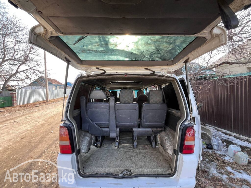 Mercedes-Benz Vito 2003 года за 630 000 сом
