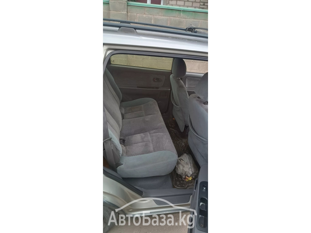 Kia Carens 2002 года за 360 000 сом