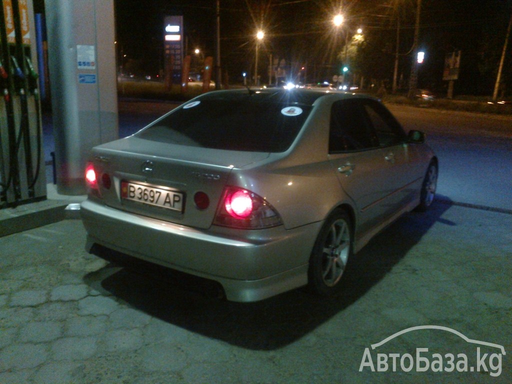 Lexus IS 2003 года за ~689 700 сом