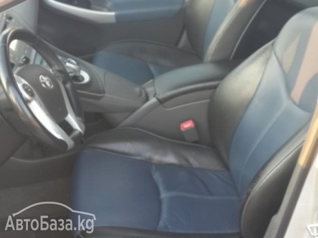 Toyota Prius 2010 года за ~862 000 сом