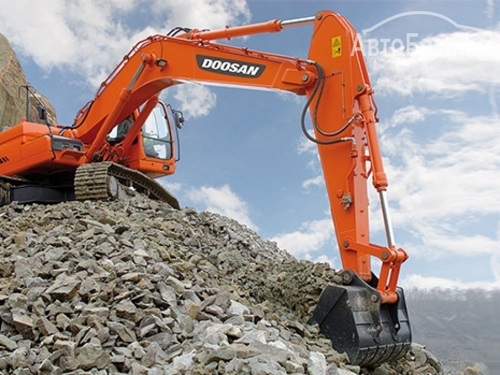 Экскаватор Doosan Гусеничный DX 300 LCA  