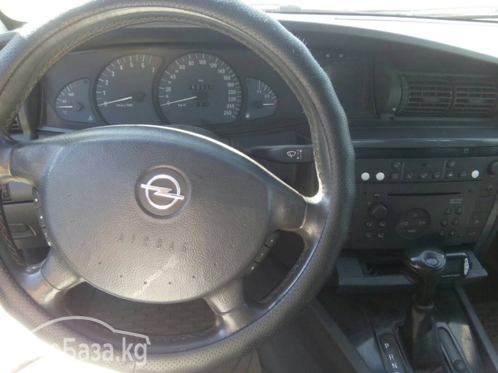 Opel Omega 2002 года за ~300 900 сом