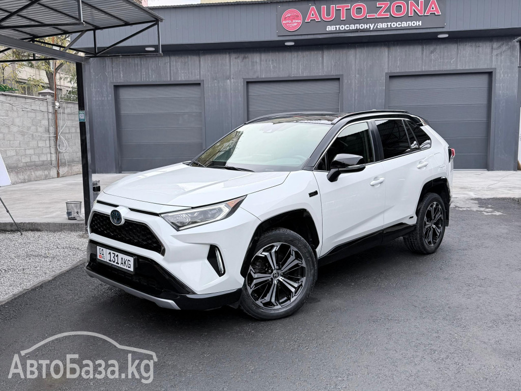 Toyota RAV4 2017 года за ~2 195 200 руб.