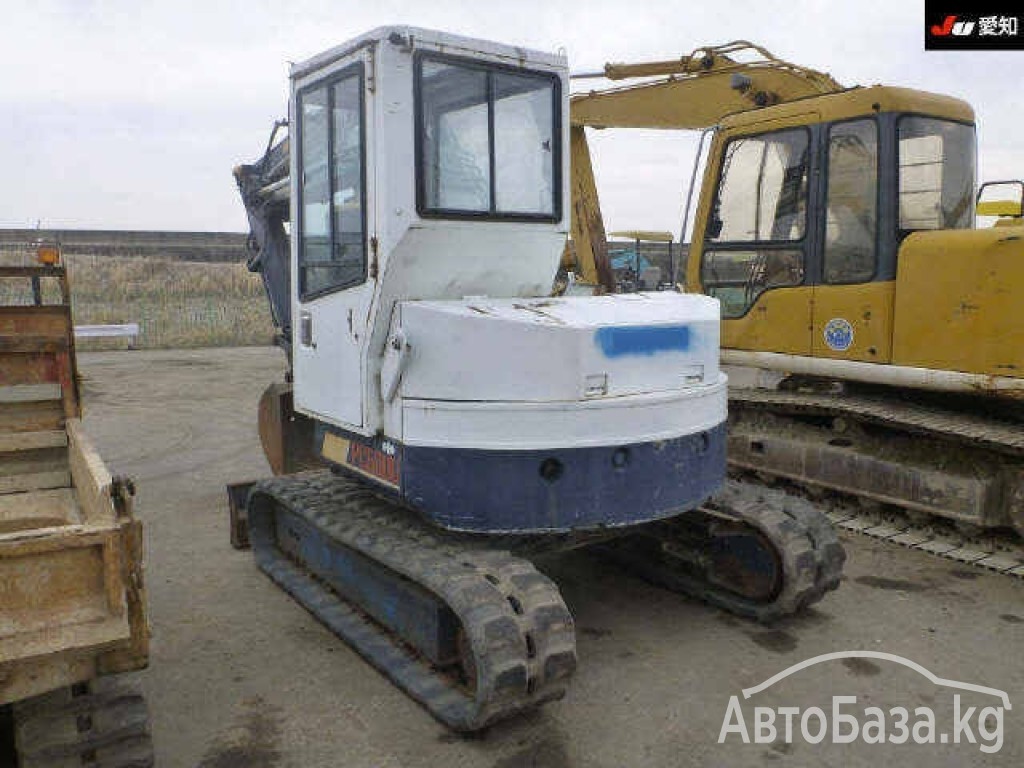 Экскаватор Komatsu 