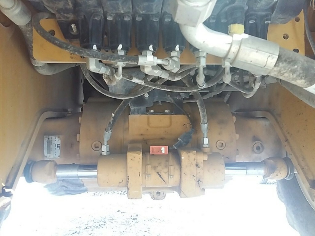 Экскаватор Caterpillar 444F