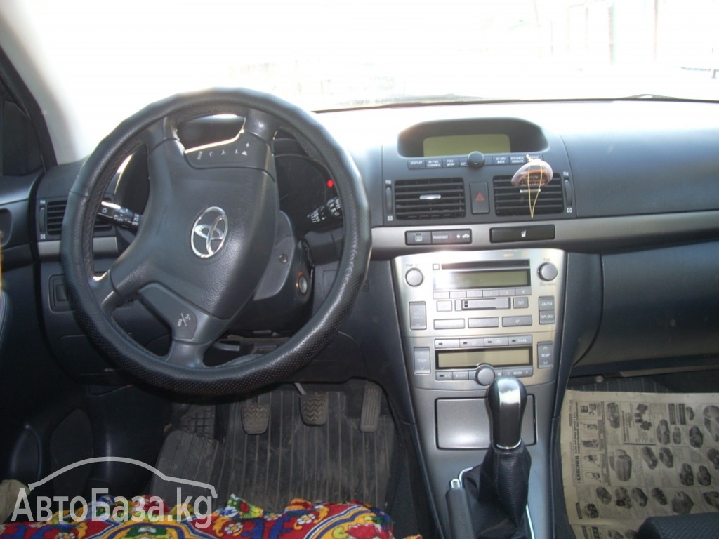 Toyota Avensis 2005 года за ~715 600 сом