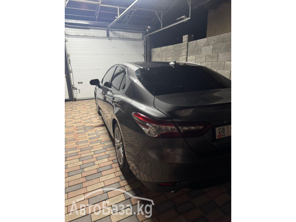 Toyota Camry 2017 года за ~1 788 700 руб.