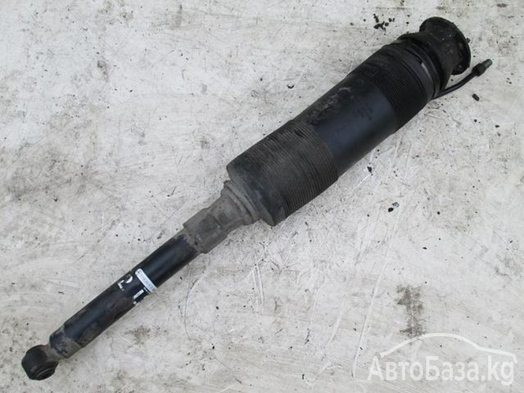 Гидроамортизатор задний для Mercedes-Benz W220 S-class 1998-2005 г.в., левы