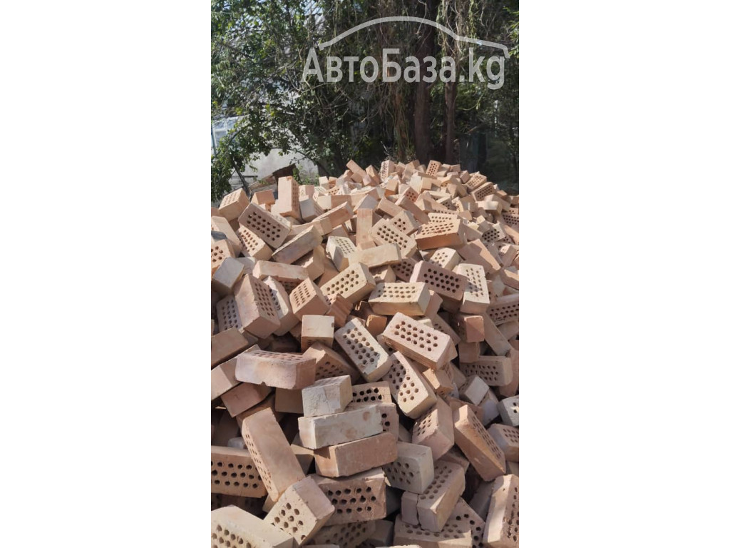 Кирпич, жжёный кирпич. Пустотелый, дырчатый, глиняный, керамический.