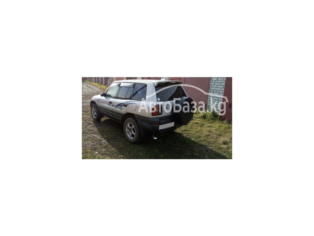 Toyota RAV4 1995 года за 145 000 сом