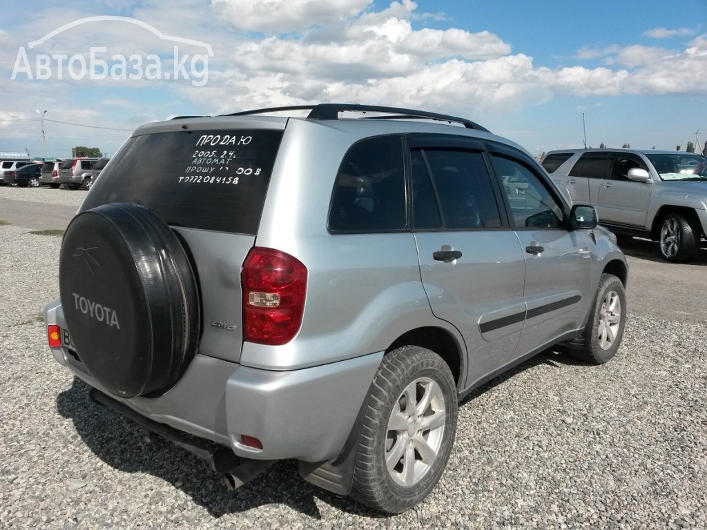 Toyota RAV4 2005 года за ~948 300 сом