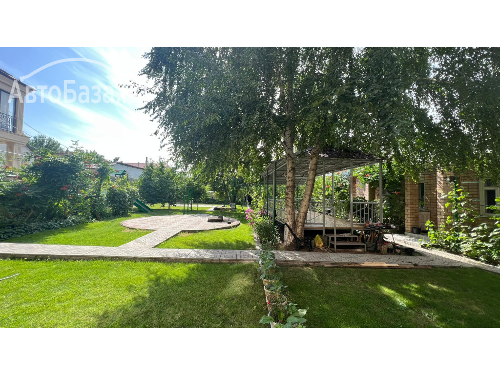 Продается большой Особняк 10ти комнатный 