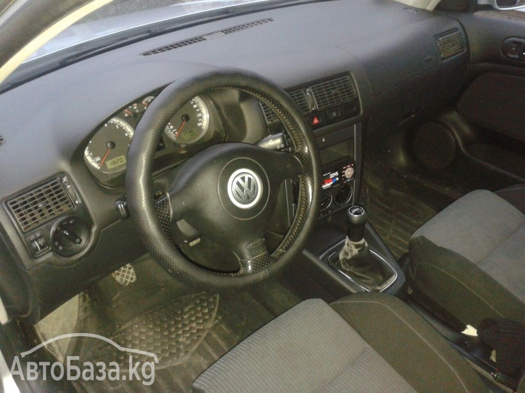 Volkswagen Golf 2003 года за ~486 800 сом