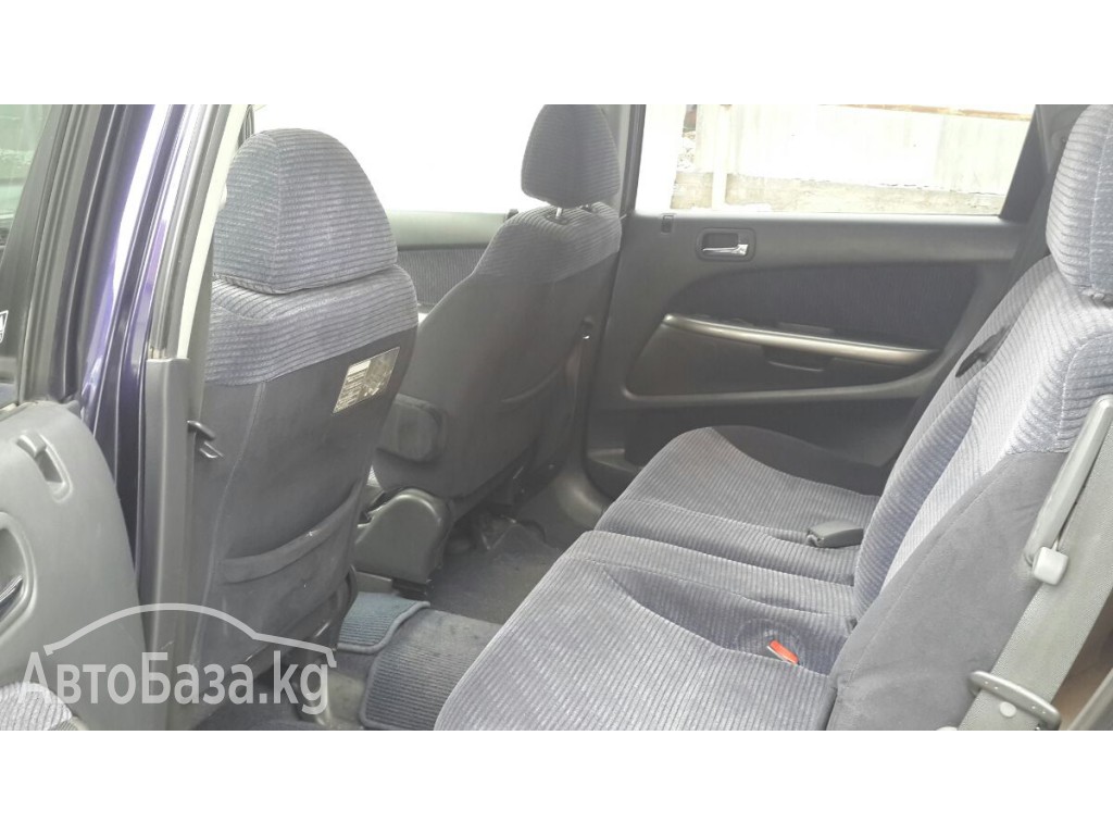 Honda Stream 2001 года за ~284 500 сом