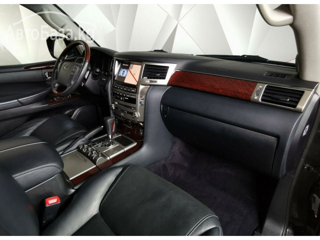Lexus LX 2013 года за ~4 256 700 сом