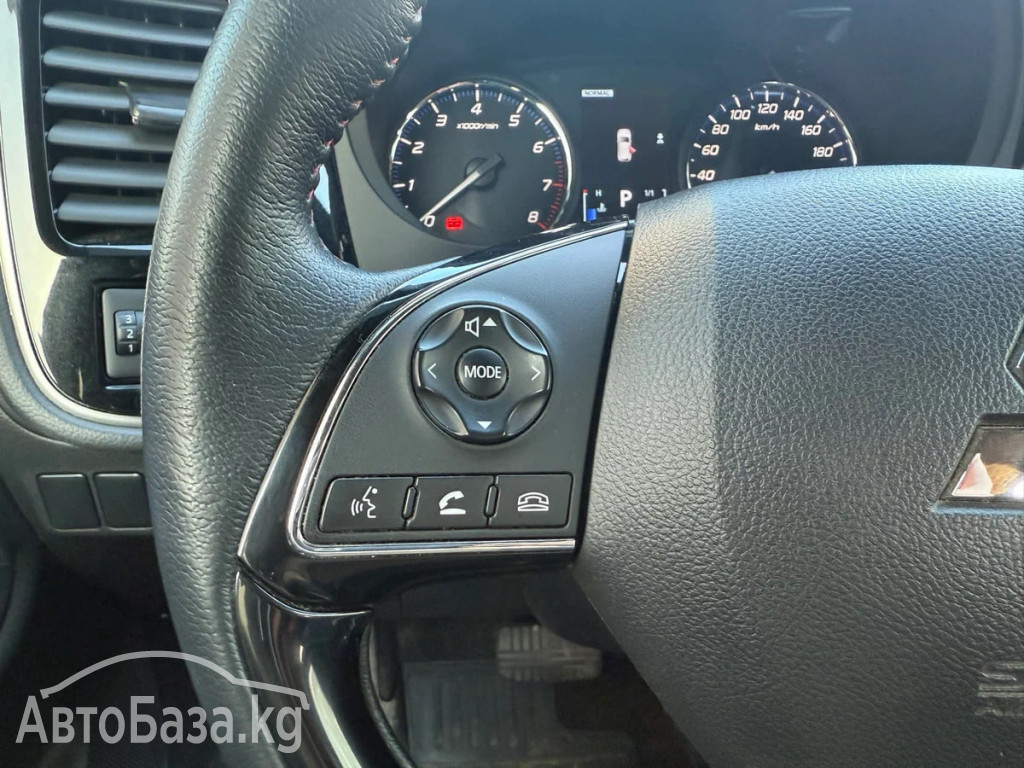 Mitsubishi Outlander 2017 года за 23 500$