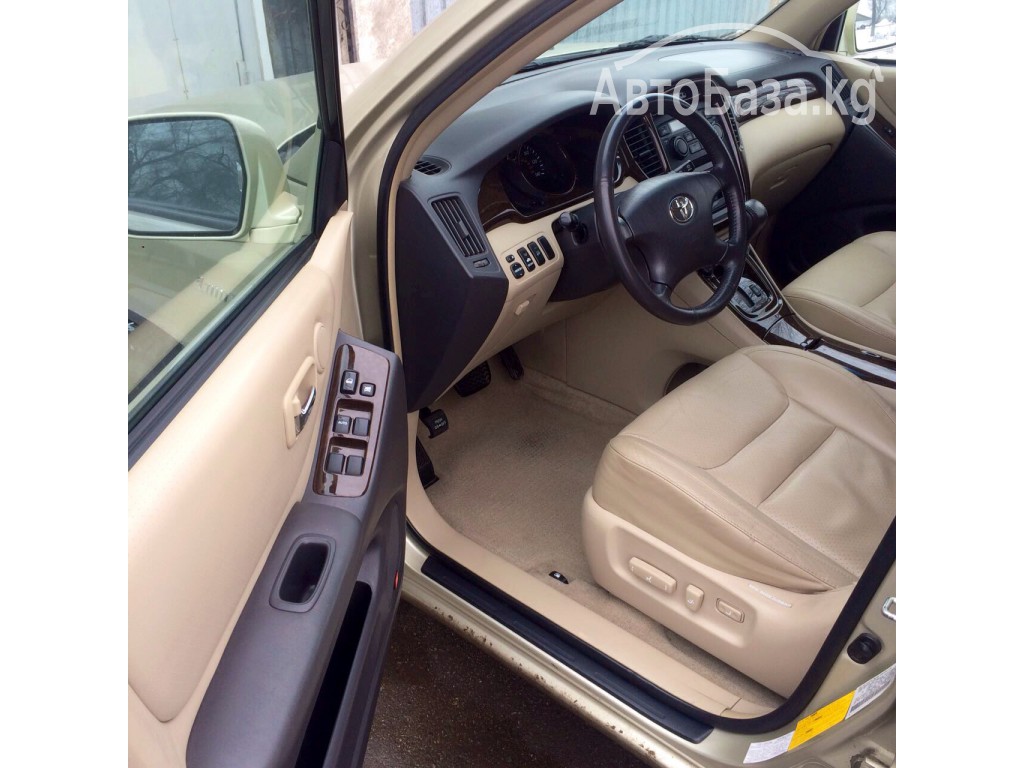 Toyota Highlander 2003 года за ~862 100 сом