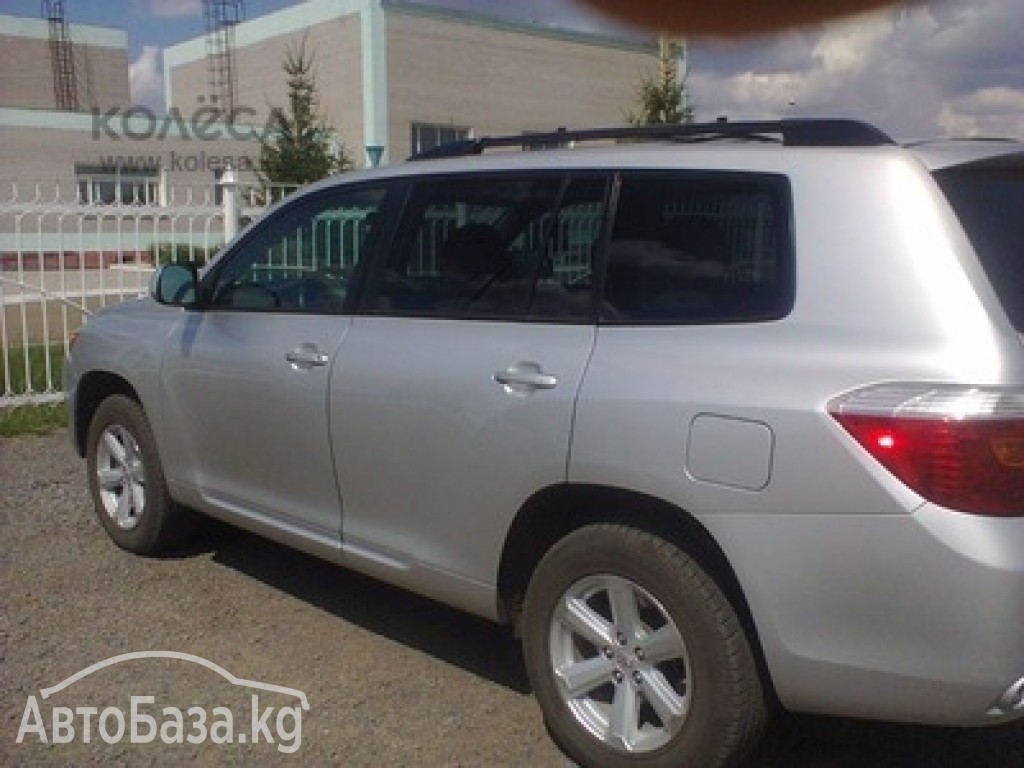 Toyota Highlander 2010 года за ~2 035 400 сом