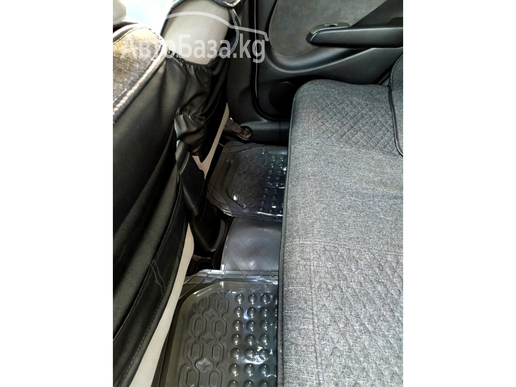 Honda Fit 2005 года за ~482 500 сом