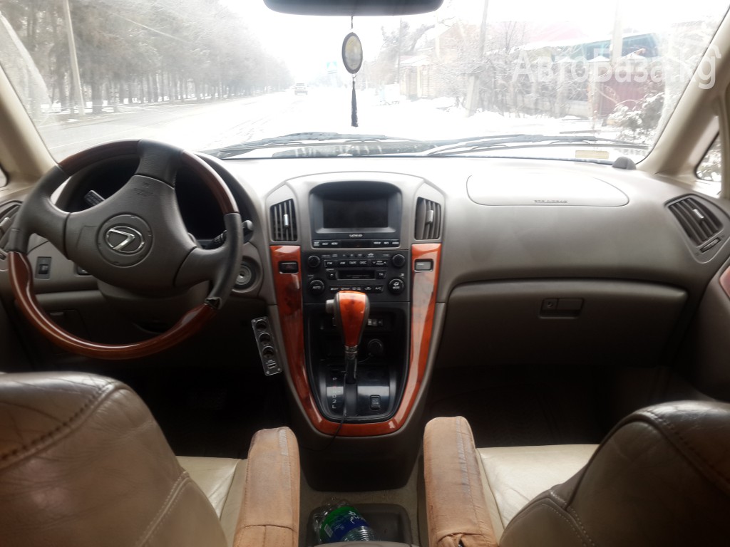 Lexus RX 2002 года за ~572 800 руб.