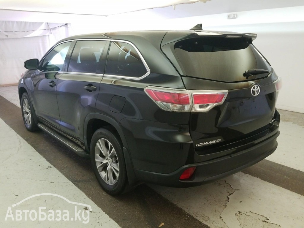 Toyota Highlander 2015 года за ~2 543 200 сом