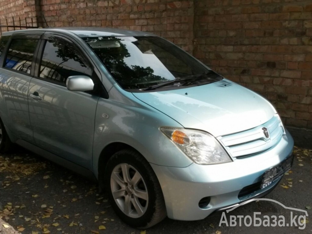 Toyota Ist 2003 года за ~357 800 сом