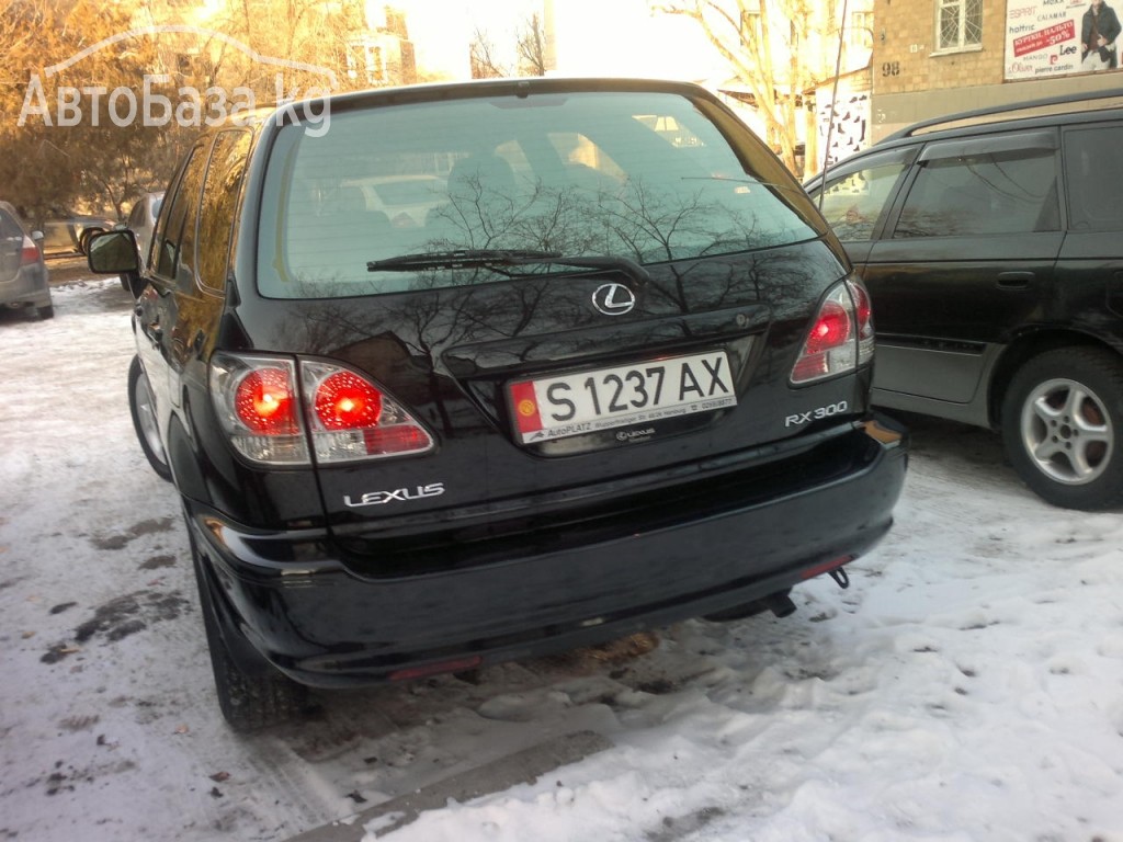 Lexus RX 2002 года за ~936 400 руб.