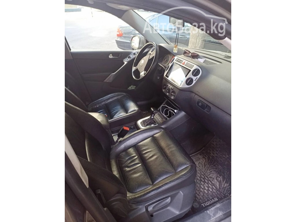 Volkswagen Tiguan 2009 года за 8 900 сом