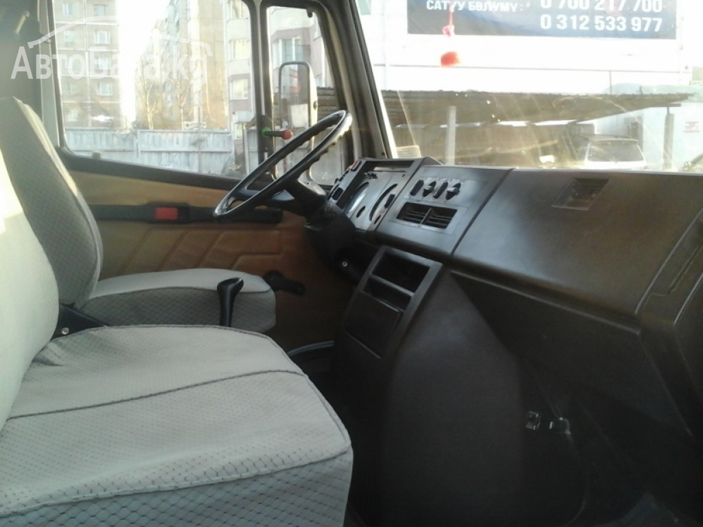 Бортовой Mercedes-Benz 609 D