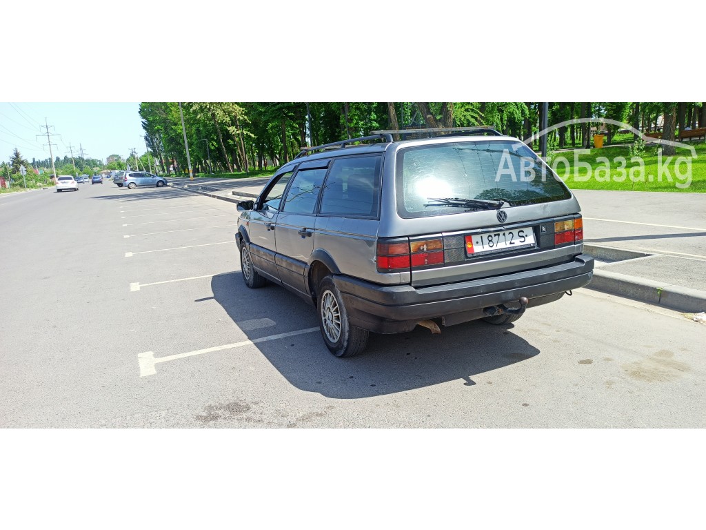 Volkswagen Passat 1993 года за 220 000 сом