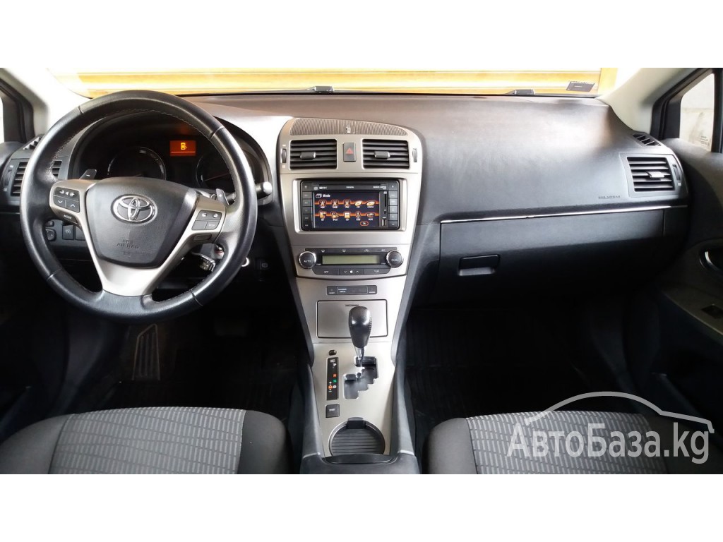 Toyota Avensis 2010 года за 520 000 сом