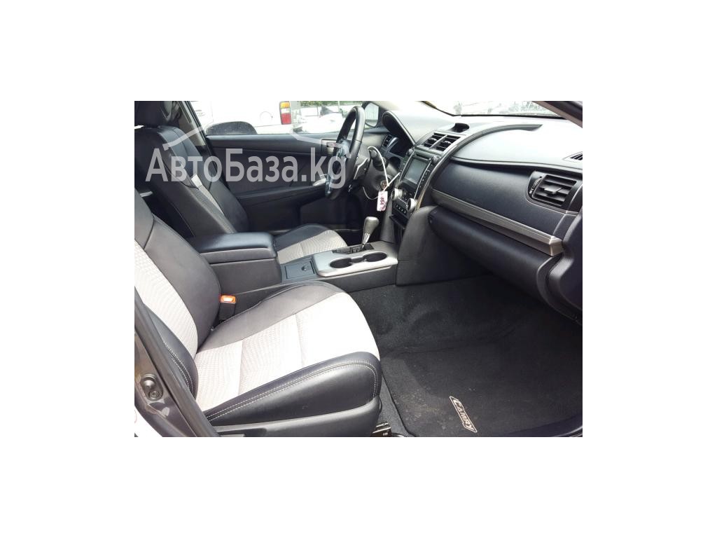 Toyota Camry 2012 года за ~647 100 сом