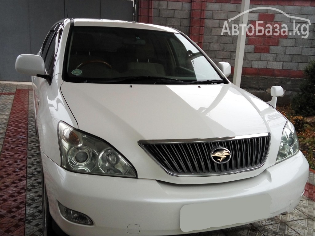 Toyota Harrier 2005 года за 634 000 сом