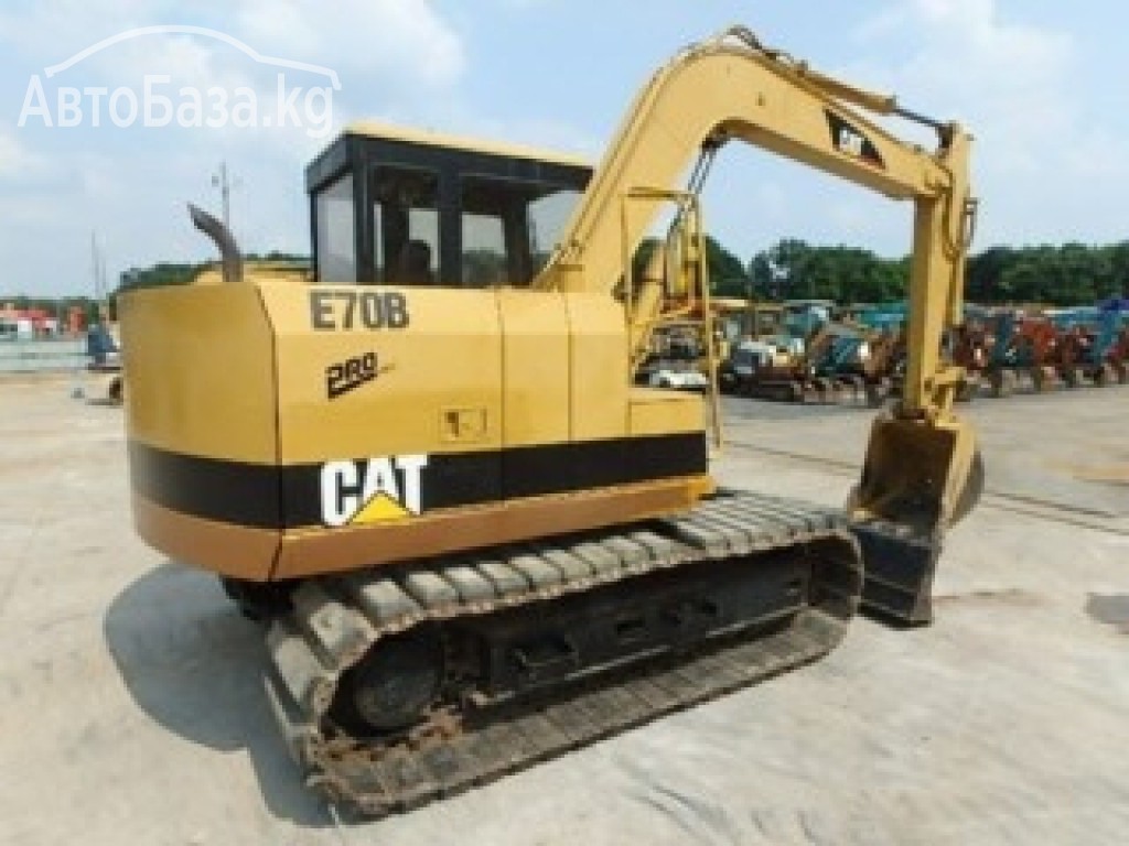 Экскаватор Caterpillar E70B	